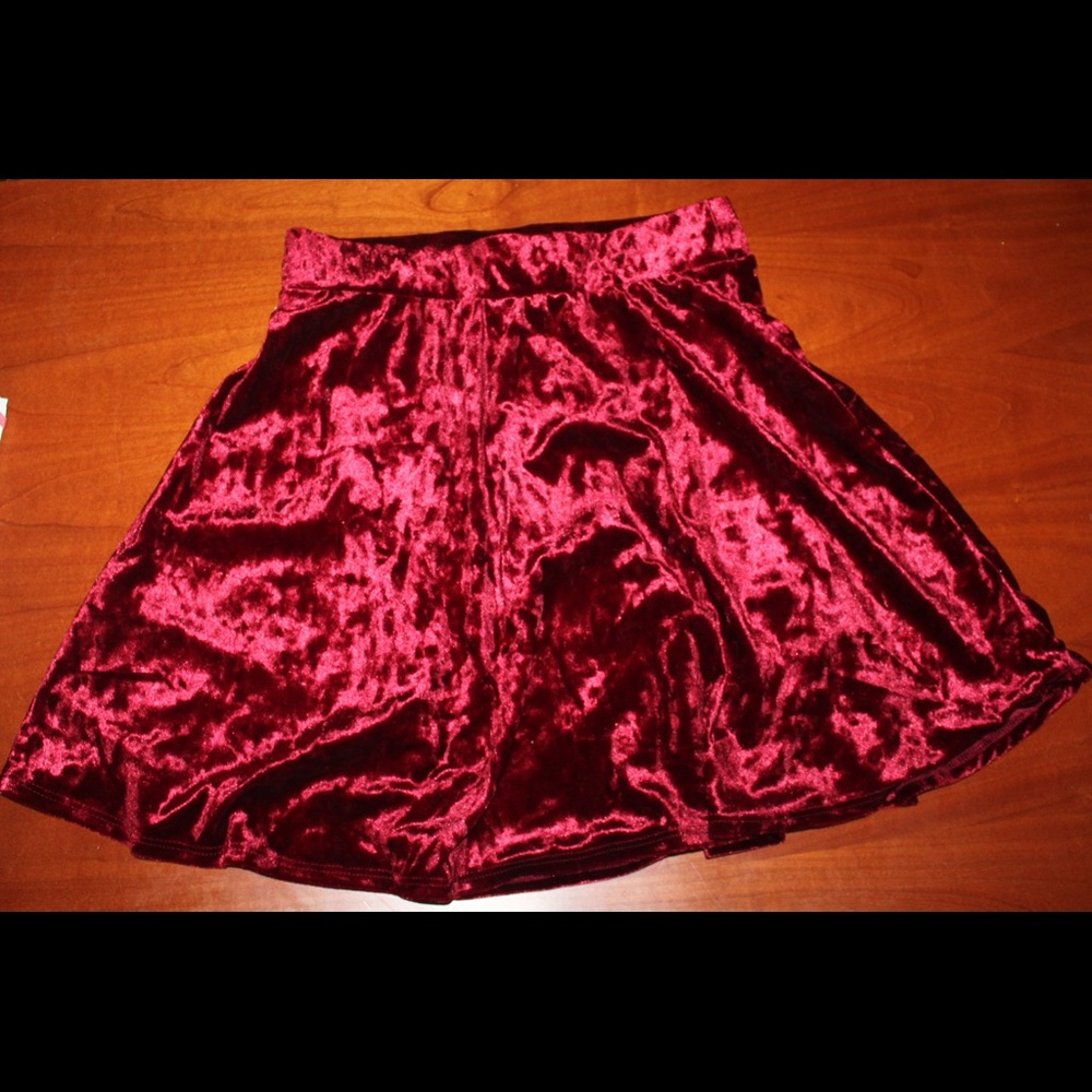 Crushed velvet skater skirt